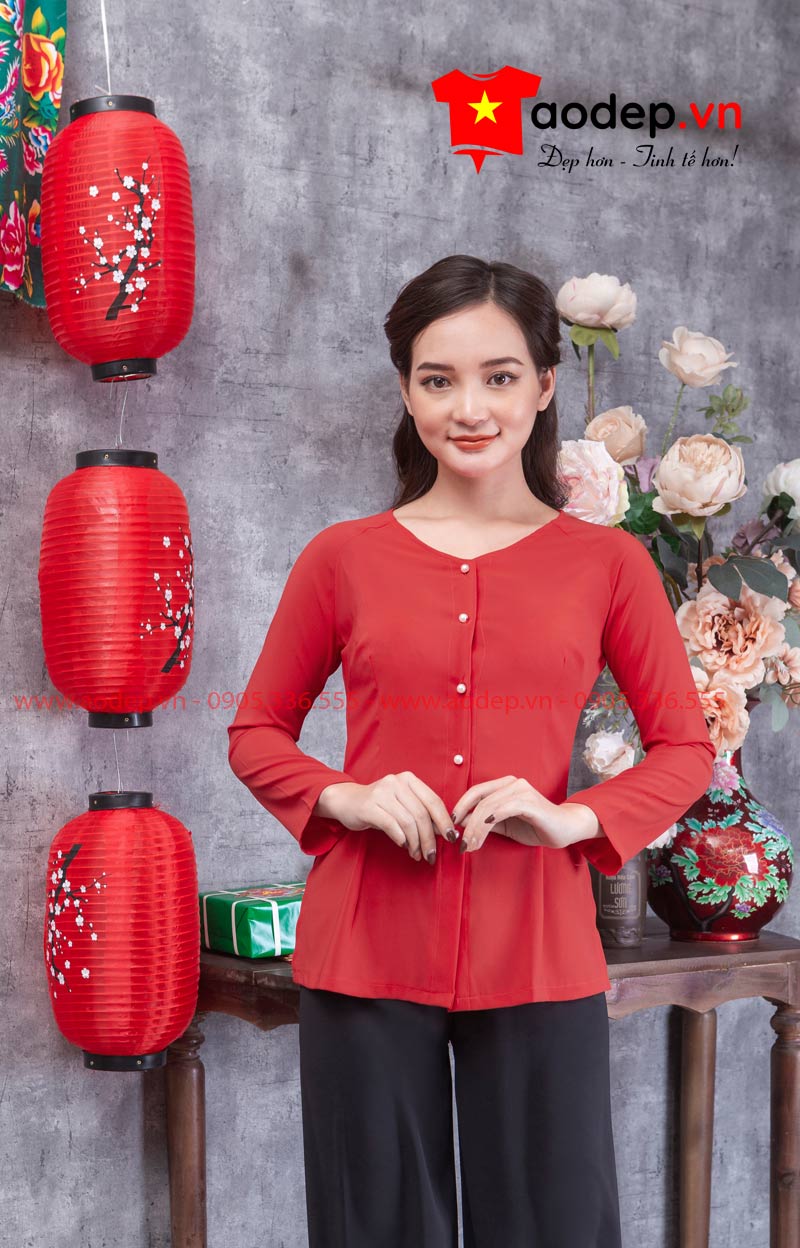 Áo bà ba màu đỏ