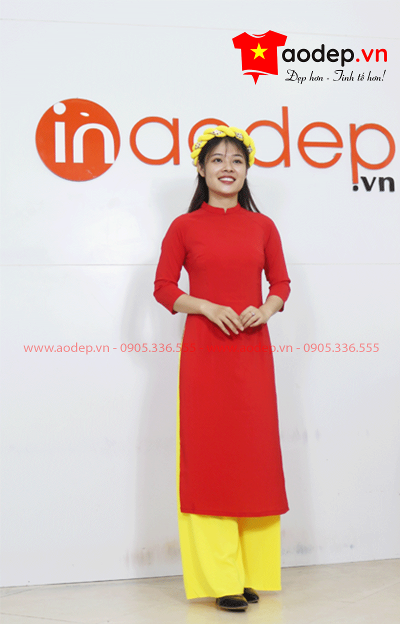 Áo dài nữ cách tân màu đỏ - Quần vàng