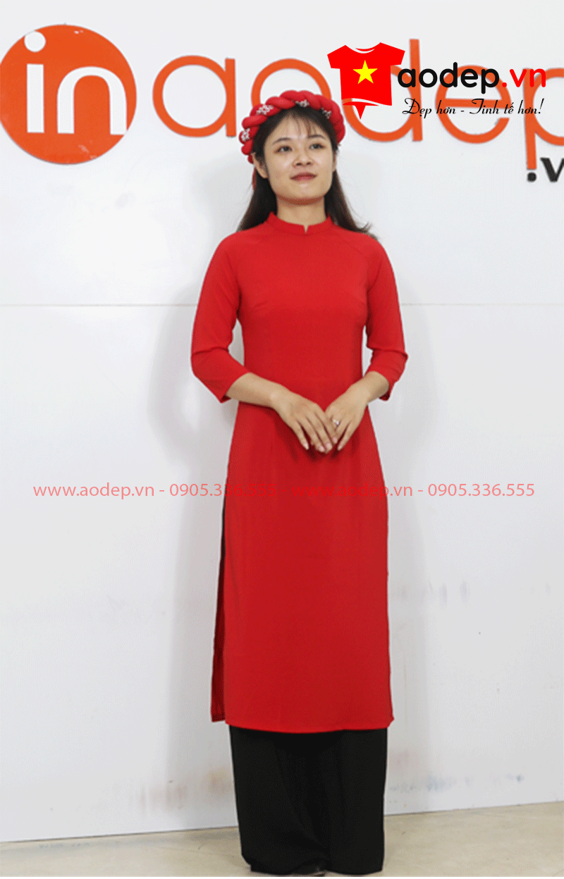 Áo dài nữ cách tân màu đỏ - Quần đen