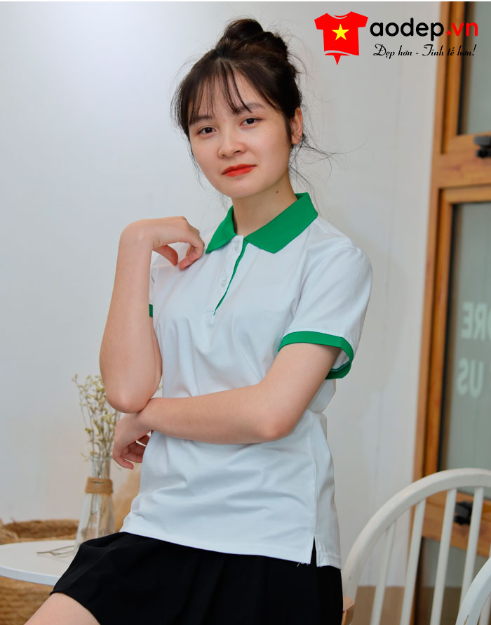 Áo polo may sẵn màu trắng phối xanh lá cây