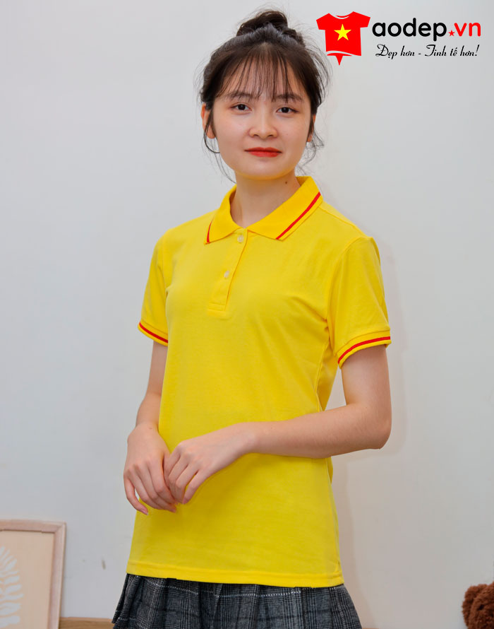 Áo polo may sẵn màu vàng viền đỏ