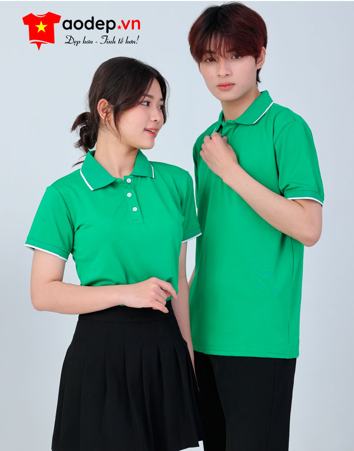 Áo polo may sẵn màu xanh lá cây