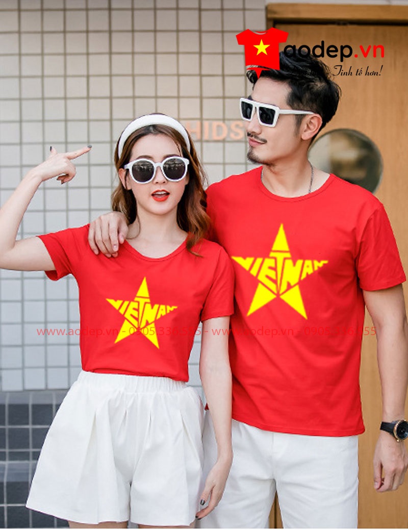 Áo đôi cổ tròn cờ đỏ sao vàng 01