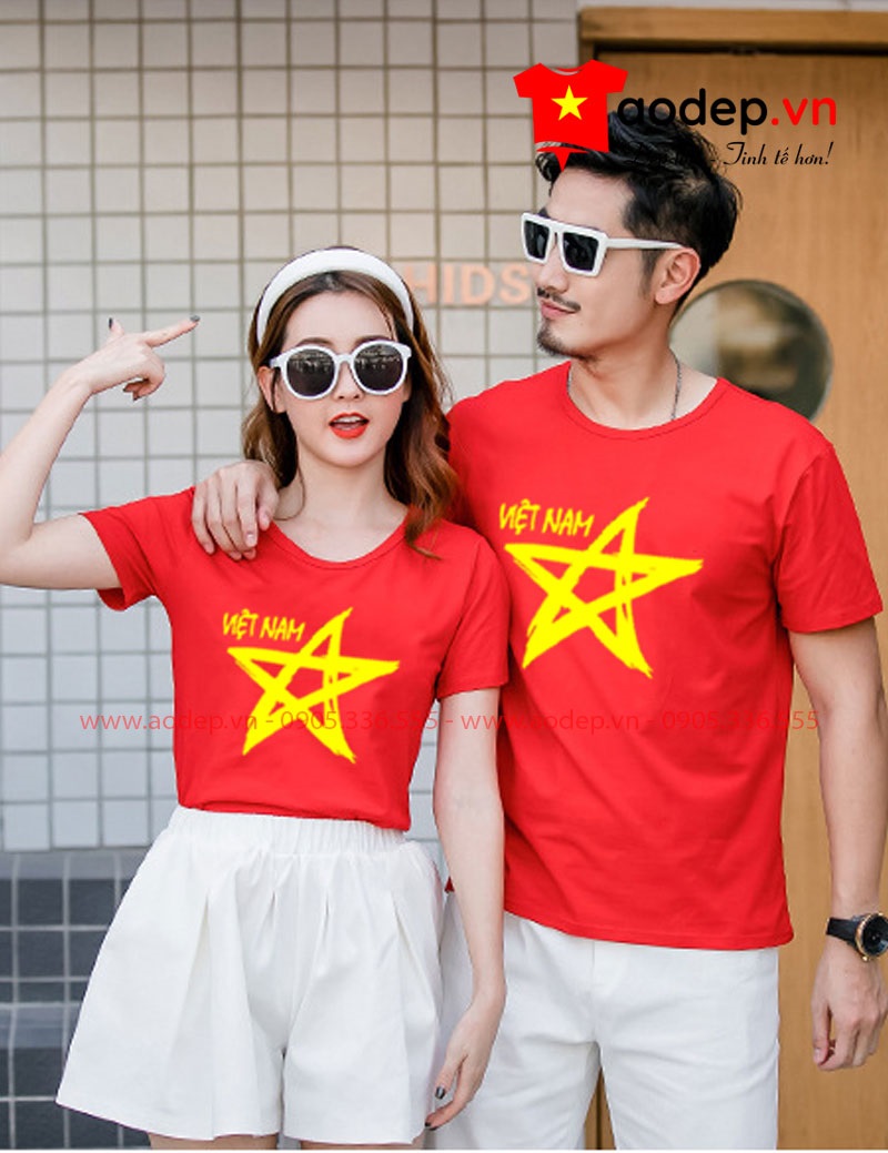 Áo đôi cổ tròn cờ đỏ sao vàng 02
