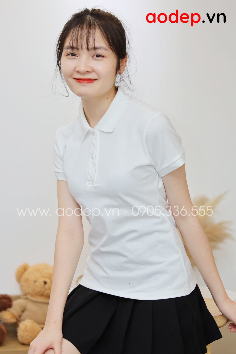 Áo thun polo màu trắng