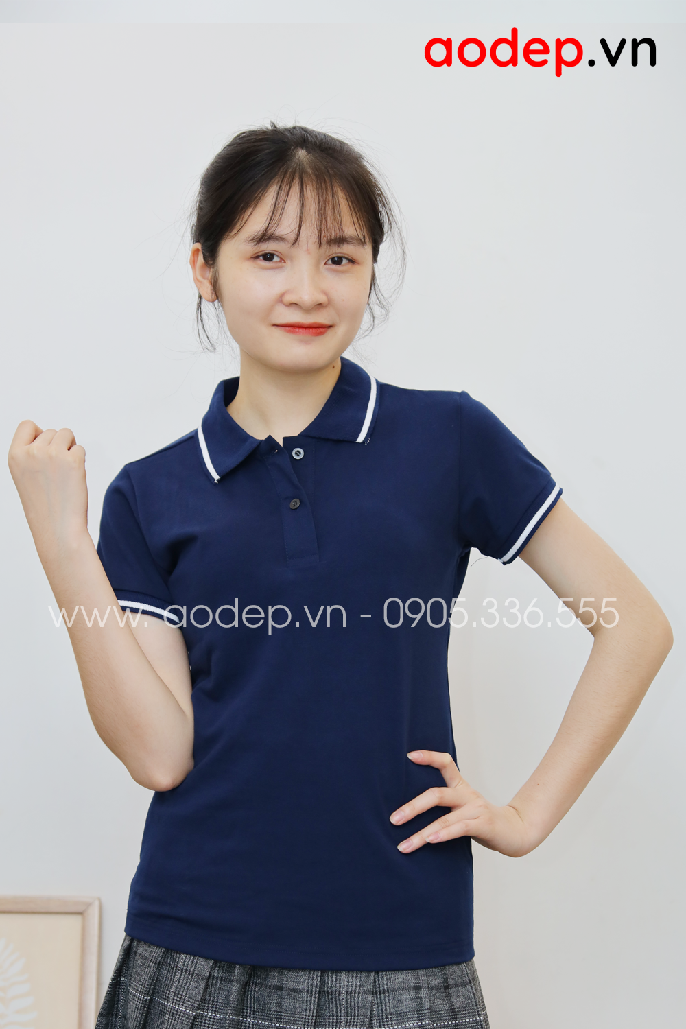 Áo thun polo màu xanh đen